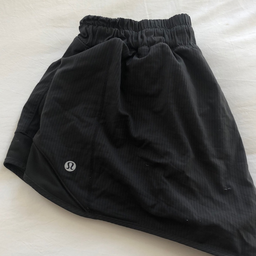 Lululemon Hotty Hot Short 2.5”